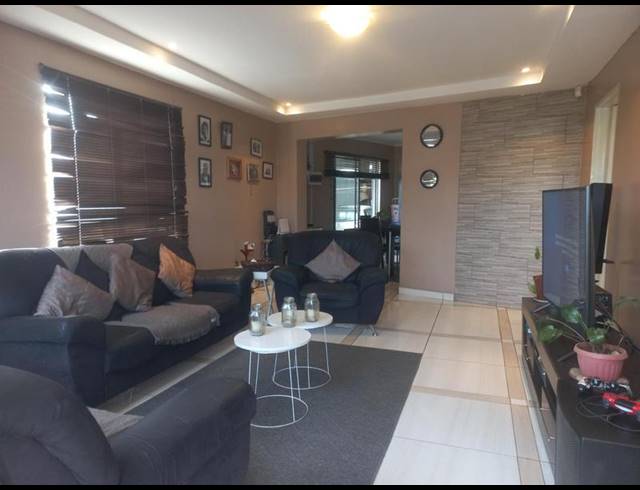 4 BEDROOM HOUSE FOR SALE IN ALOEVALE